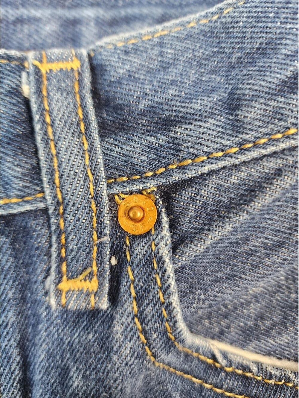 Levi's 501 Jeans 32x32 Button Fly, Straight Leg, Denim